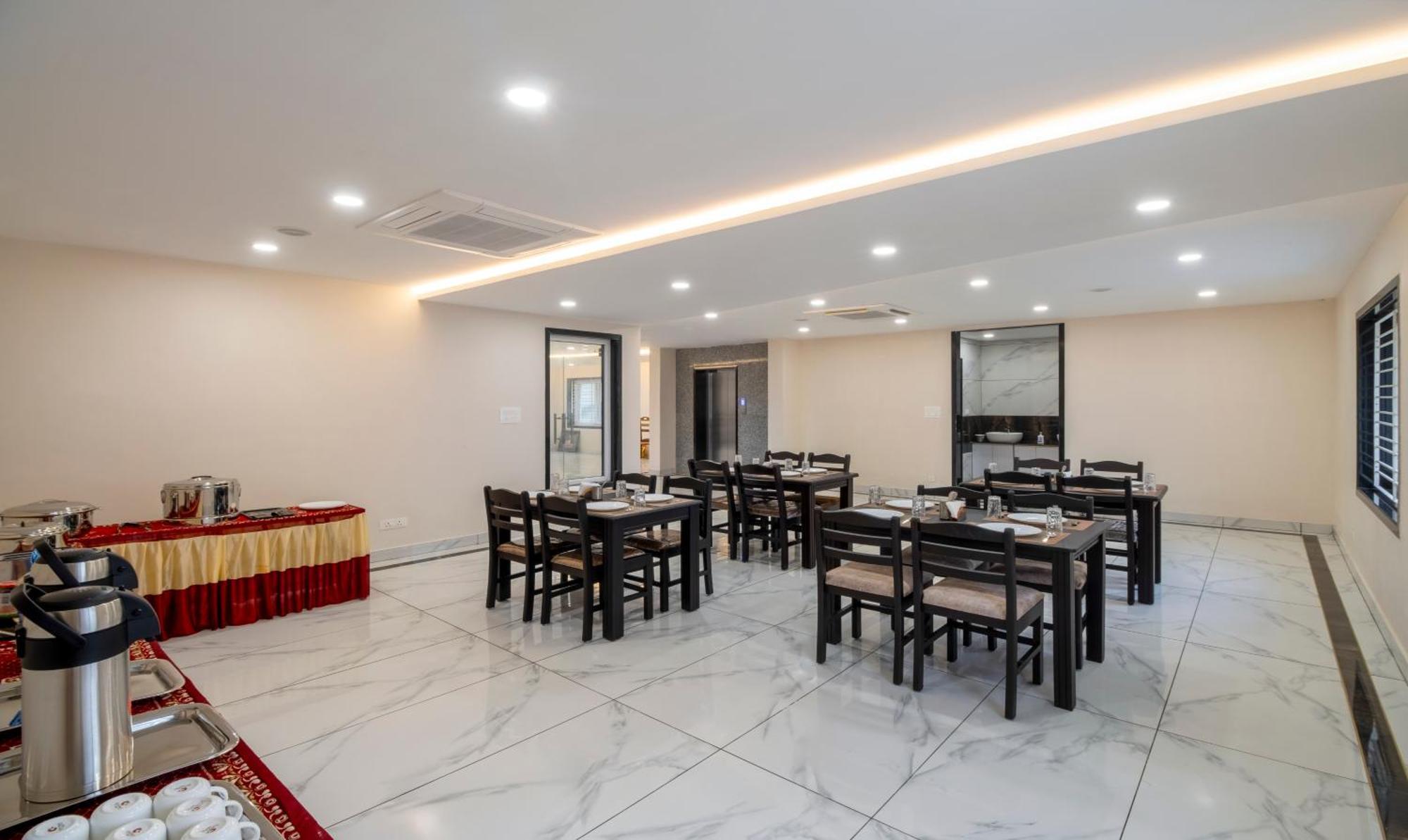 Treebo Sea Heights Hotel Kakinada Exterior photo